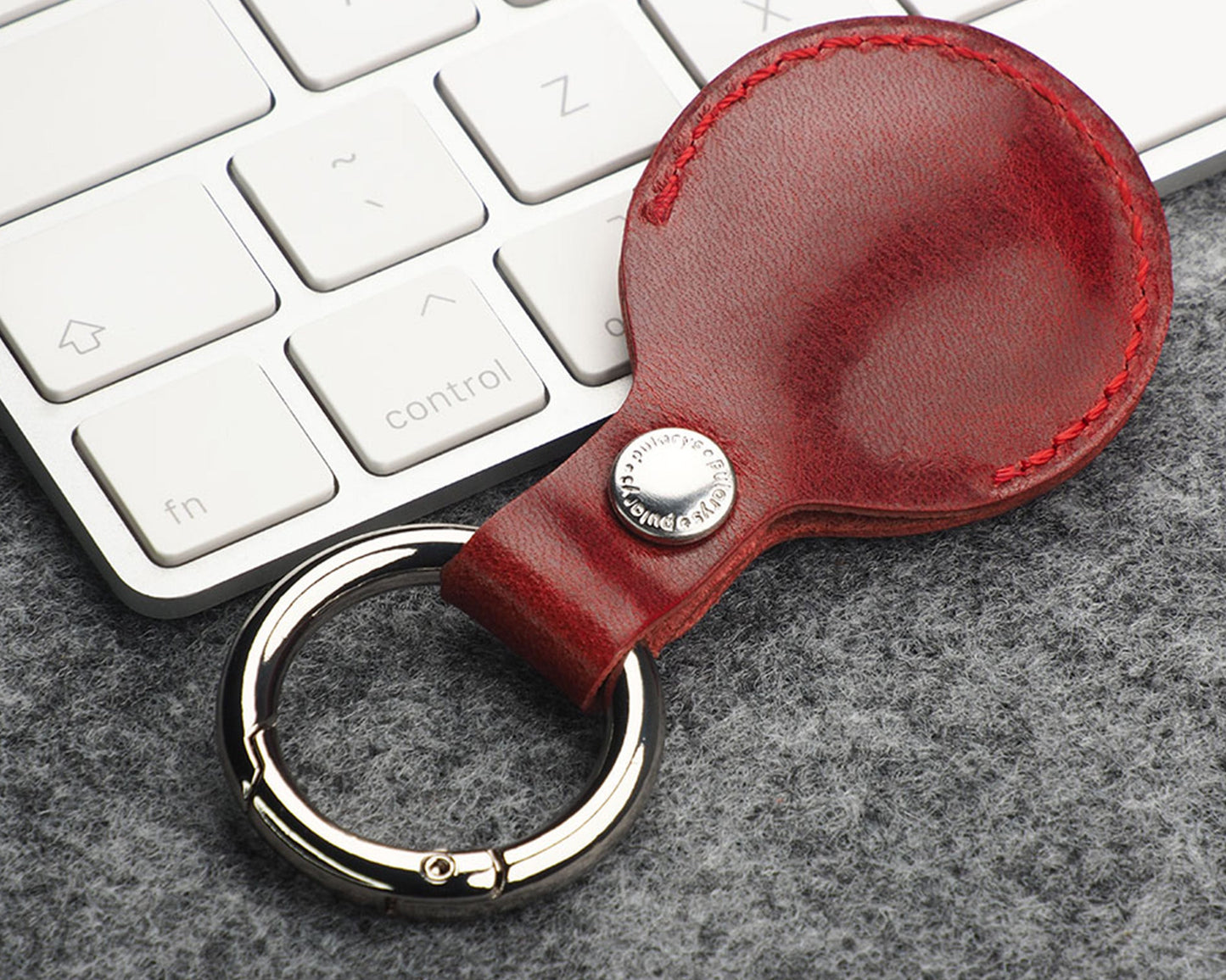 Pularys KEYRING for AirTag | Nomad Leather in Red