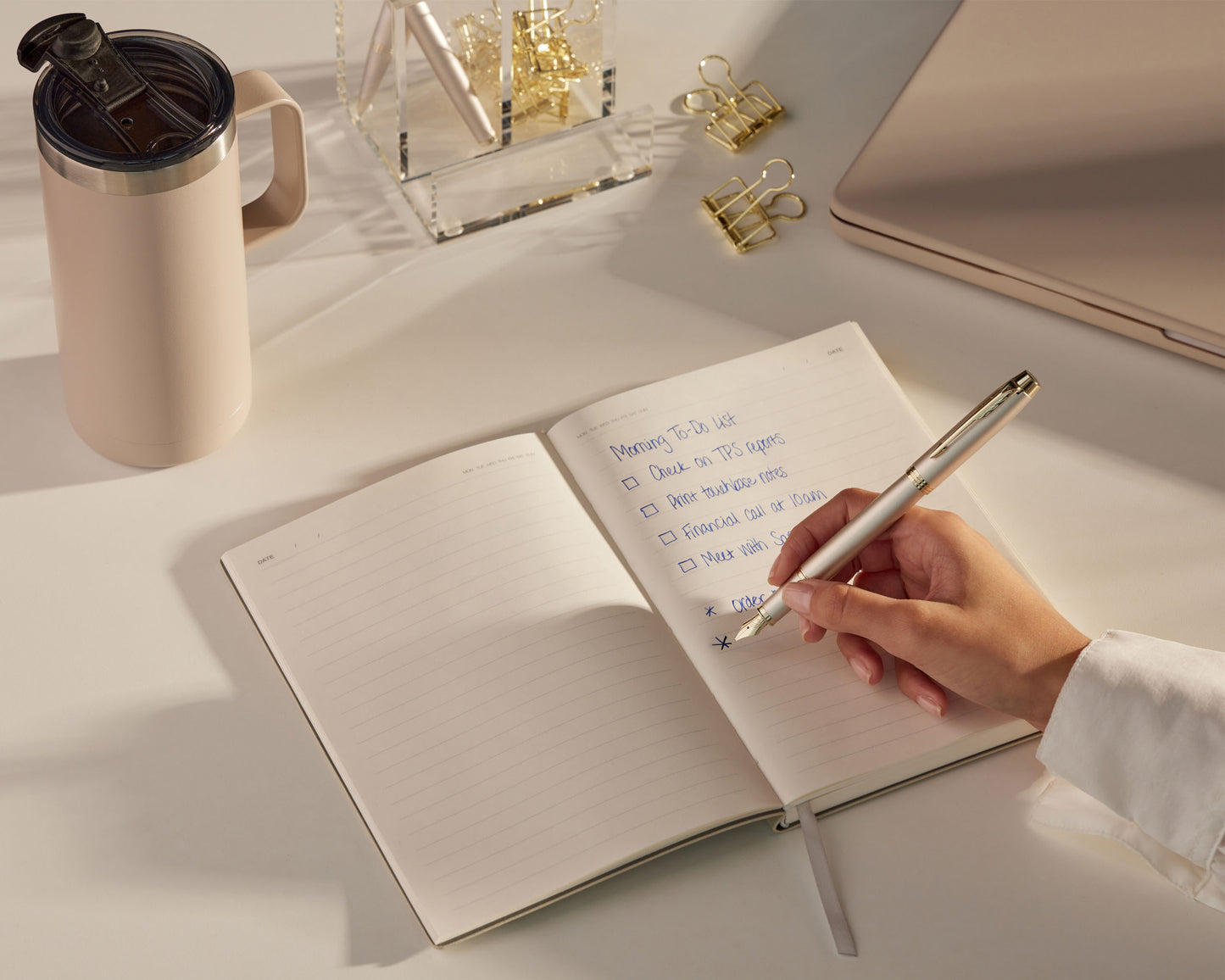 Parker IM Professionals Monochrome Champagne Fountain Pen