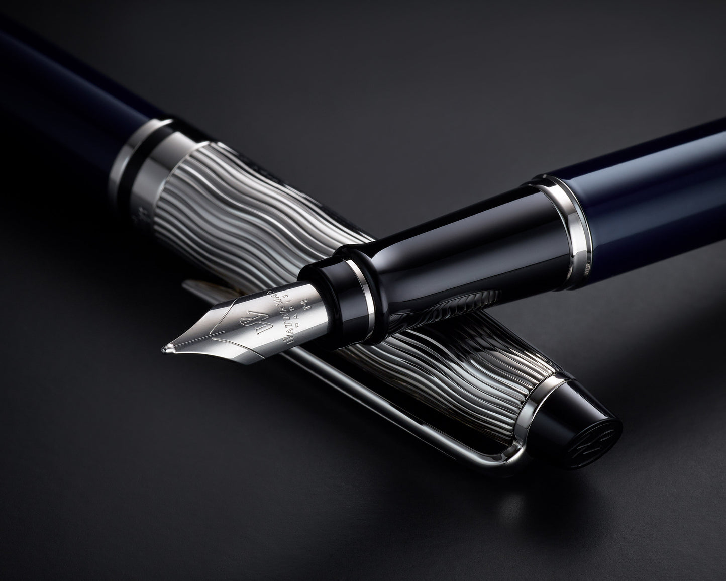 Waterman Expert L’essence Du Bleu Deluxe Blue & Metal CT Fountain Pen