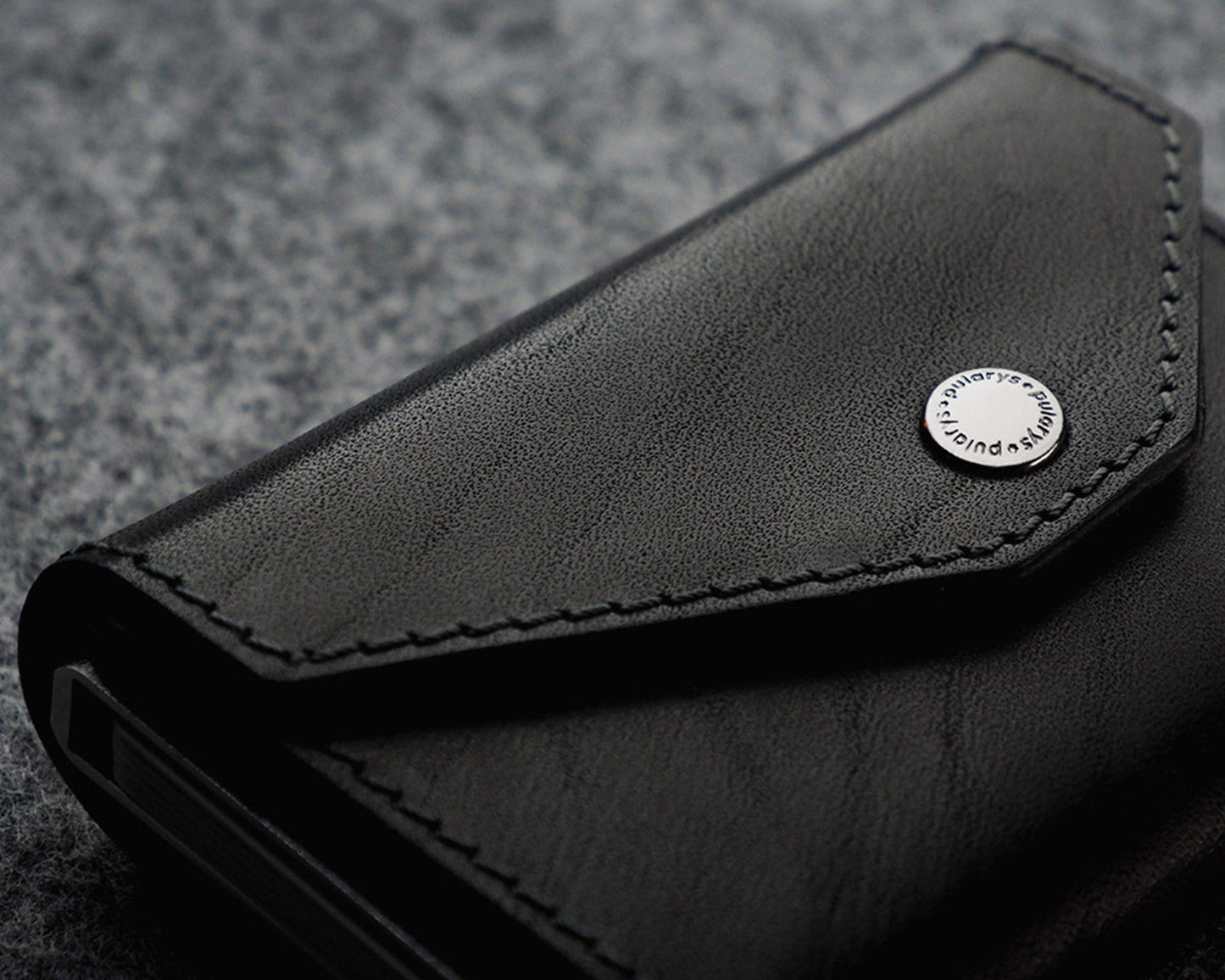 Pularys PORTER Go Wallet | Nomad Leather in Black